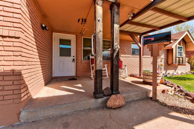 753 SW 1st Street, Moore, OK 73160