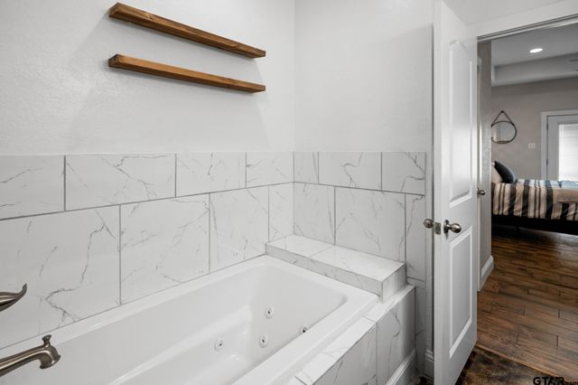 492 CR 3840, Hawkins, TX 75765