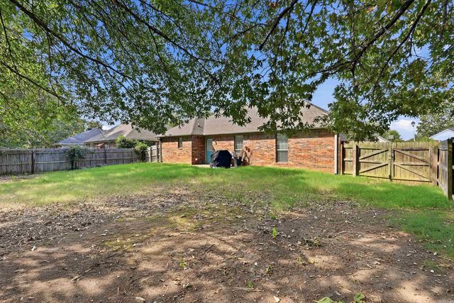 2145 Dillard Drive, Conway, AR 72034