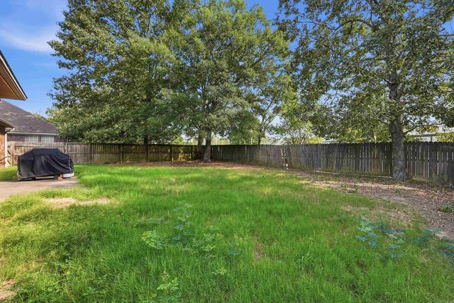 2145 Dillard Drive, Conway, AR 72034