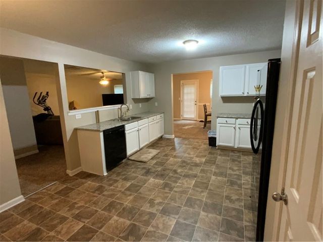 7809 Newbury Drive, Jonesboro, GA 30236