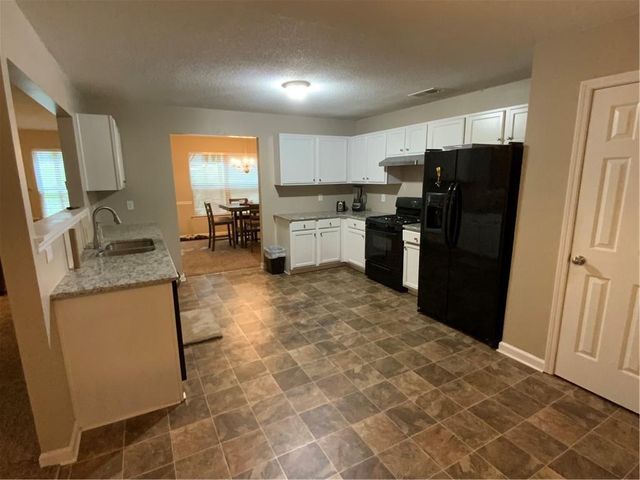 7809 Newbury Drive, Jonesboro, GA 30236