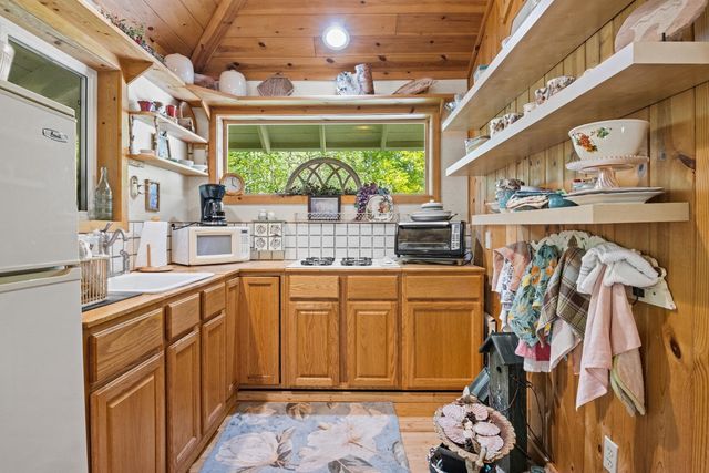 11436 Lakeview Road Ne, Kalkaska, MI 49646