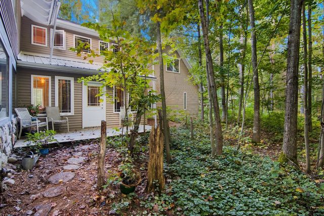 11436 Lakeview Road Ne, Kalkaska, MI 49646