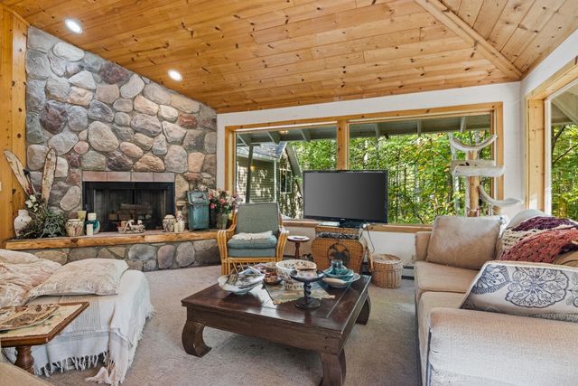 11436 Lakeview Road Ne, Kalkaska, MI 49646