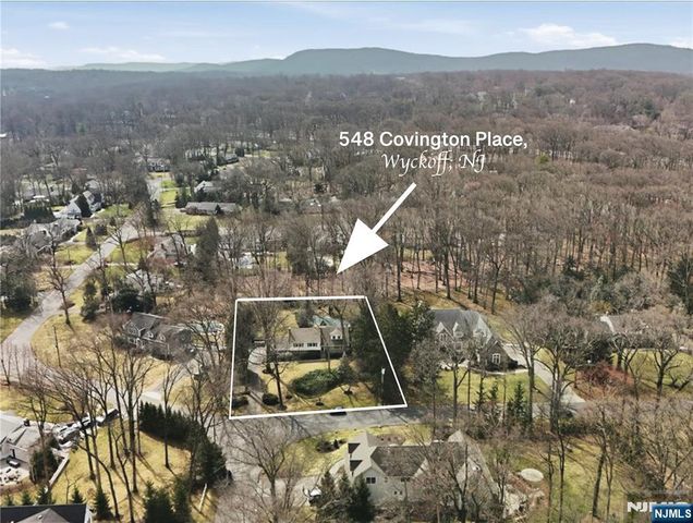 548 Covington Place, Wyckoff, NJ 07481