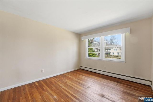 548 Covington Place, Wyckoff, NJ 07481