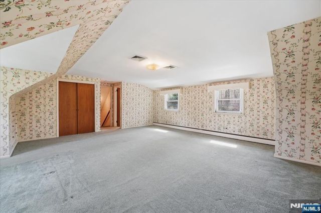 548 Covington Place, Wyckoff, NJ 07481