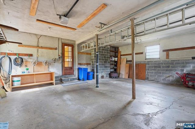 548 Covington Place, Wyckoff, NJ 07481
