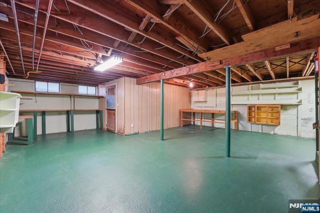 548 Covington Place, Wyckoff, NJ 07481