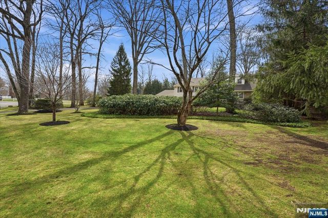 548 Covington Place, Wyckoff, NJ 07481