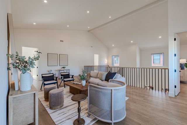 7115 Casa Loma Avenue, Dallas, TX 75214