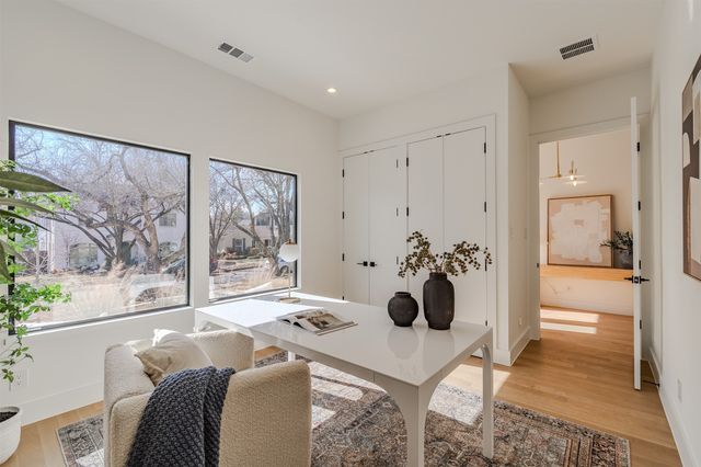 7115 Casa Loma Avenue, Dallas, TX 75214