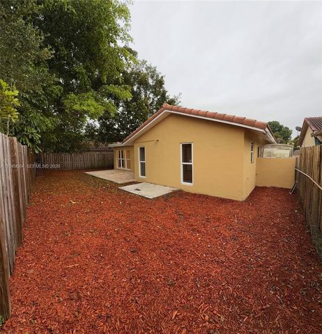 8915 NW 26 CT, Coral Springs, FL 33065