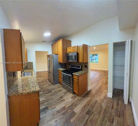 8915 NW 26 CT, Coral Springs, FL 33065