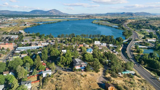 79 Washington Street, Klamath Falls, OR 97601