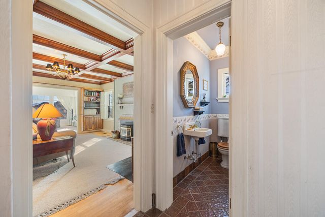 79 Washington Street, Klamath Falls, OR 97601