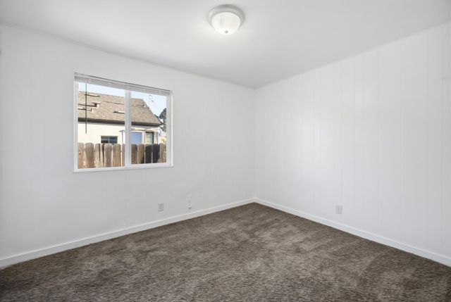 220 S O Street, Tulare, CA 93274