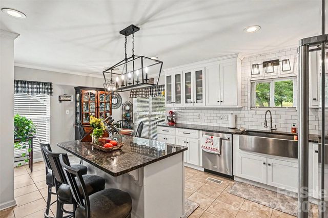 10319 Camelback Circle, Charlotte, NC 28226