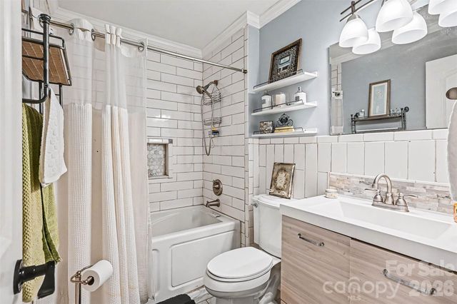 10319 Camelback Circle, Charlotte, NC 28226