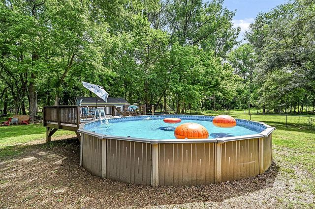 10319 Camelback Circle, Charlotte, NC 28226