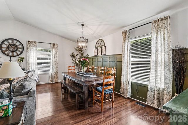 10319 Camelback Circle, Charlotte, NC 28226