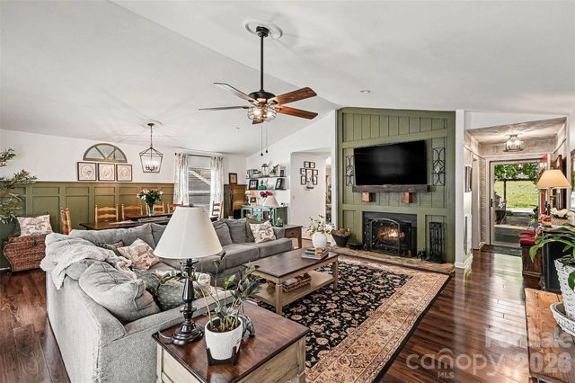 10319 Camelback Circle, Charlotte, NC 28226