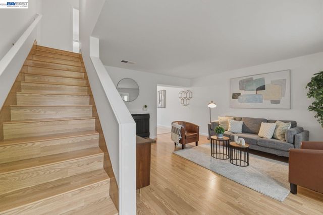 1245 Pine Creek Way I, Concord, CA 94520