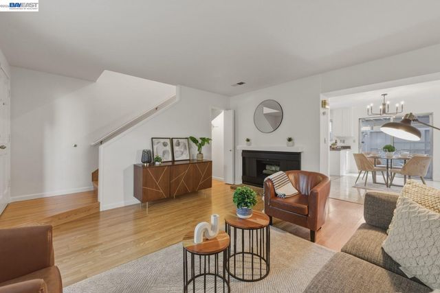 1245 Pine Creek Way I, Concord, CA 94520