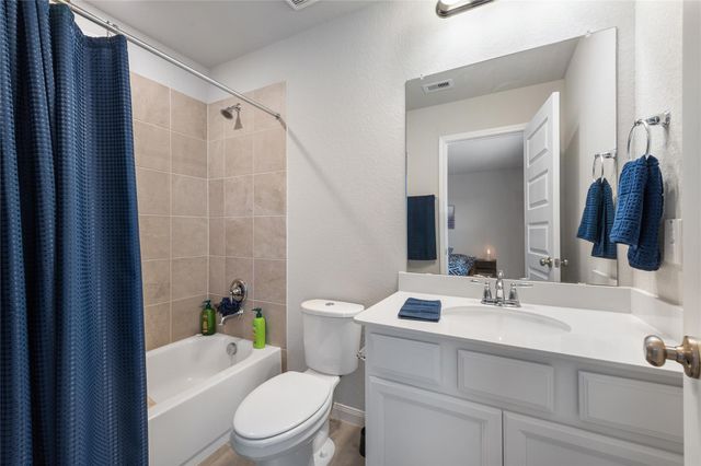 1203 Cascade Hills Drive, Rosharon, TX 77583