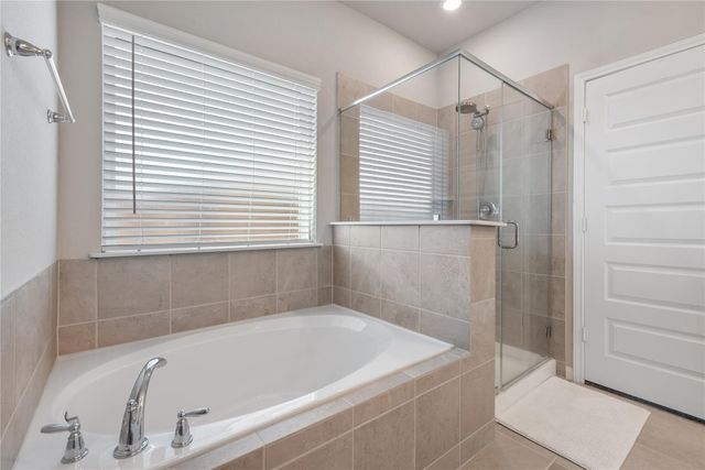 1203 Cascade Hills Drive, Rosharon, TX 77583