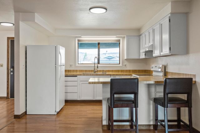 4332 Meadows Drive, Klamath Falls, OR 97603