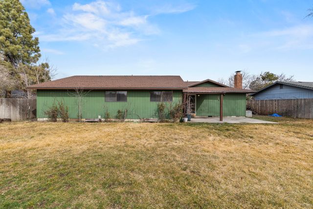 4332 Meadows Drive, Klamath Falls, OR 97603