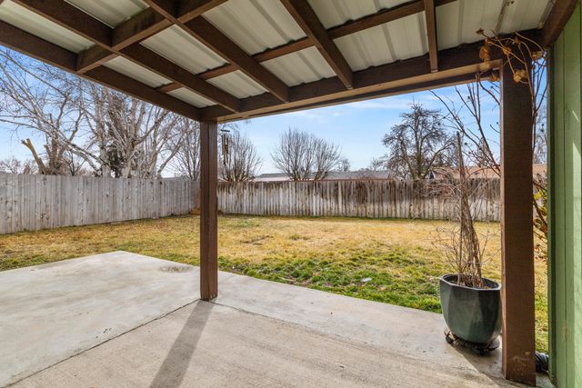 4332 Meadows Drive, Klamath Falls, OR 97603