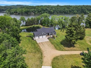 3589 Shoreline Drive, Allegan Twp, MI 49010