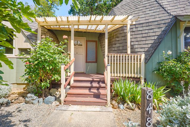 848 NE 8th Street, Grants Pass, OR 97526