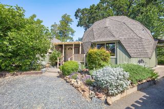 848 NE 8th Street, Grants Pass, OR 97526