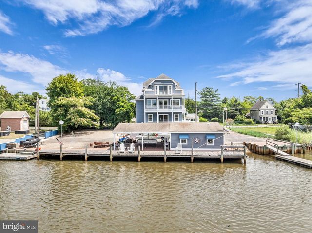 230 S GREEN ST, Tuckerton, NJ 08087