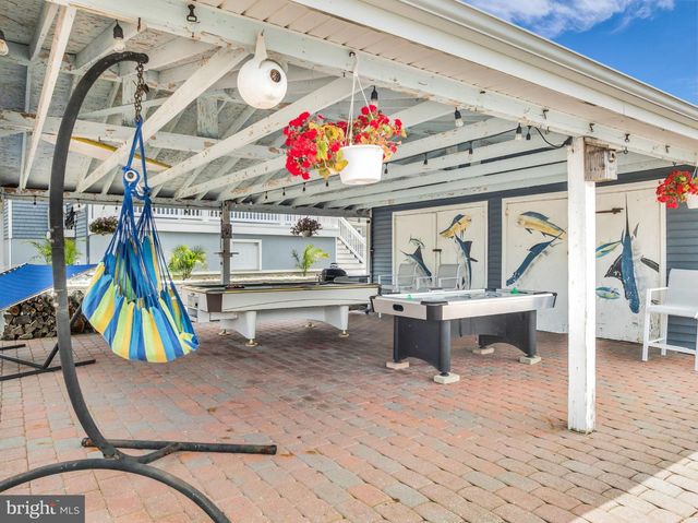 230 S GREEN ST, Tuckerton, NJ 08087