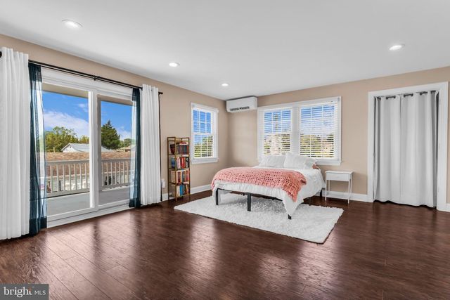 230 S GREEN ST, Tuckerton, NJ 08087