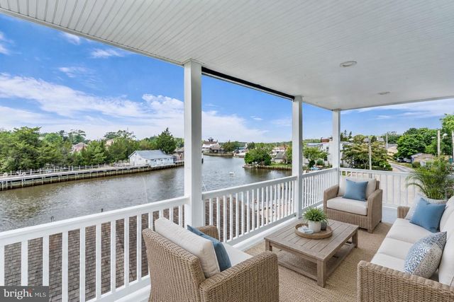 230 S GREEN ST, Tuckerton, NJ 08087