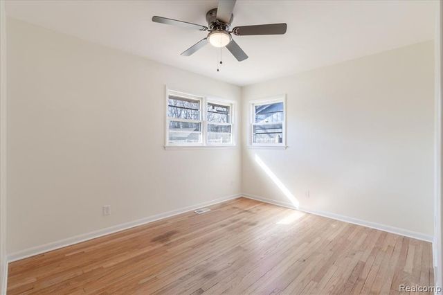 1407 Bielby Street, Waterford, MI 48328