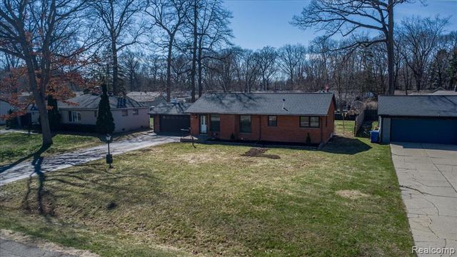 1407 Bielby Street, Waterford, MI 48328