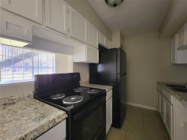 3206 Lobit Drive 13, Dickinson, TX 77539