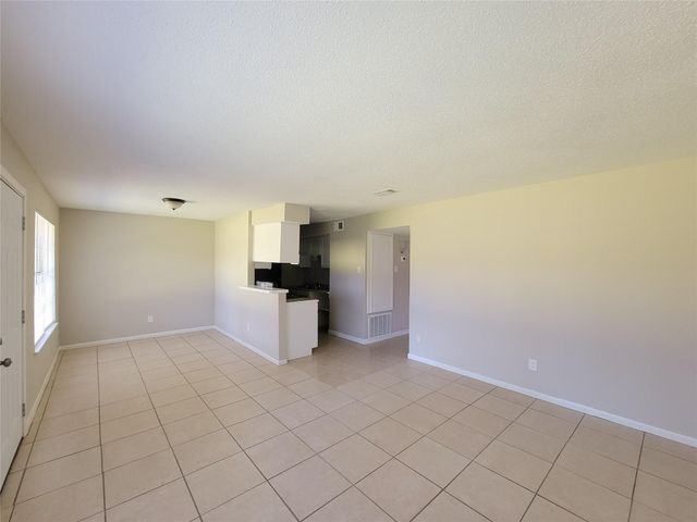 3206 Lobit Drive 13, Dickinson, TX 77539