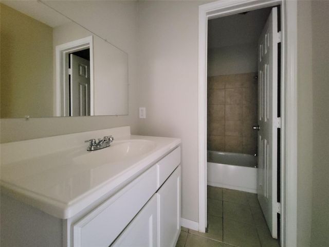 3206 Lobit Drive 13, Dickinson, TX 77539