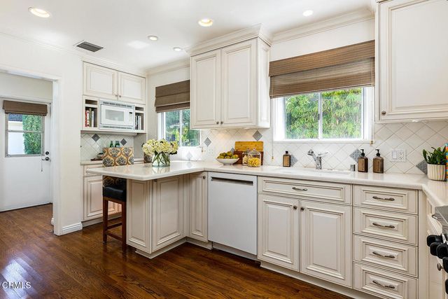 1536 Bradbury Road, San Marino, CA 91108