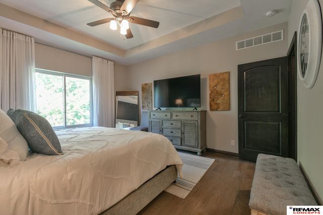 7535 S 77th Street, Lincoln, NE 68516