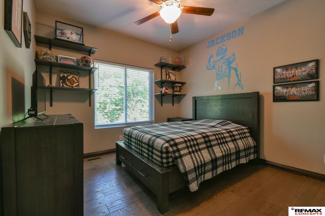 7535 S 77th Street, Lincoln, NE 68516