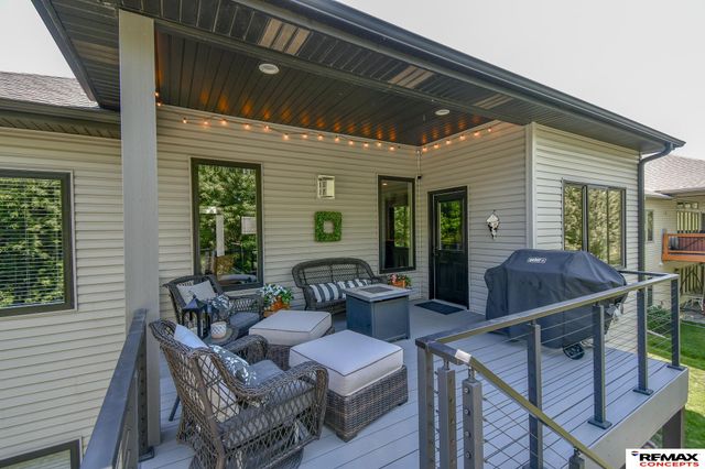 7535 S 77th Street, Lincoln, NE 68516
